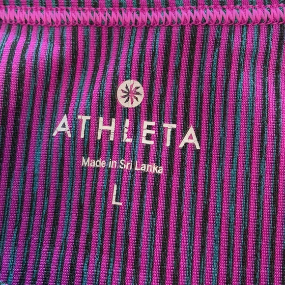 Athleta workout top - Picture 5 of 7